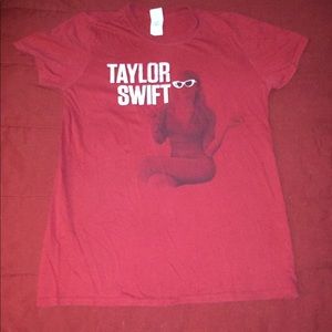 Taylor Swift Red Tour 2013 shirt.